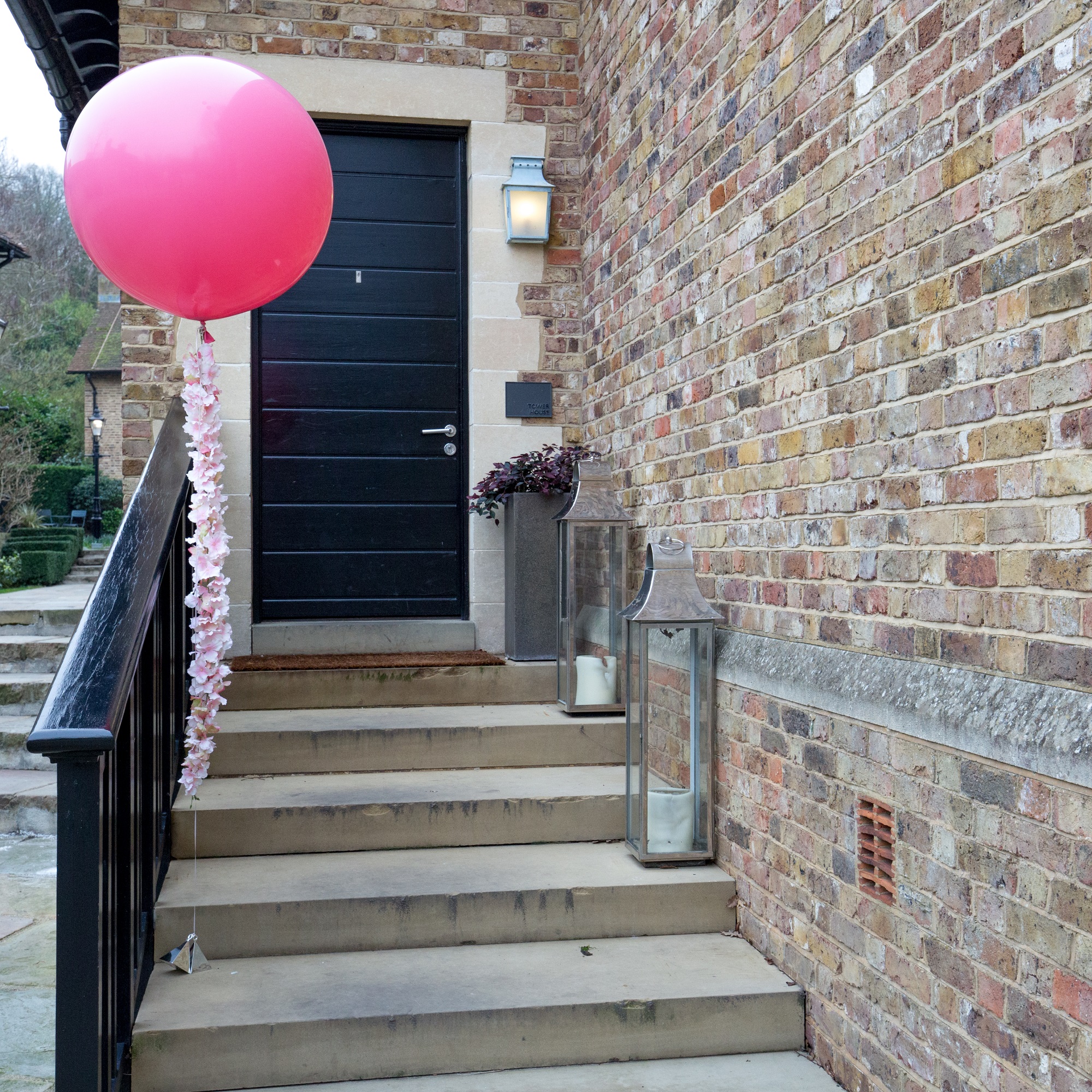 Bubblegum Balloons - Coworth Park 2