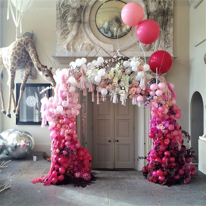 Bubblegum Balloons at Aynhoe Park with Early Hours Flowers