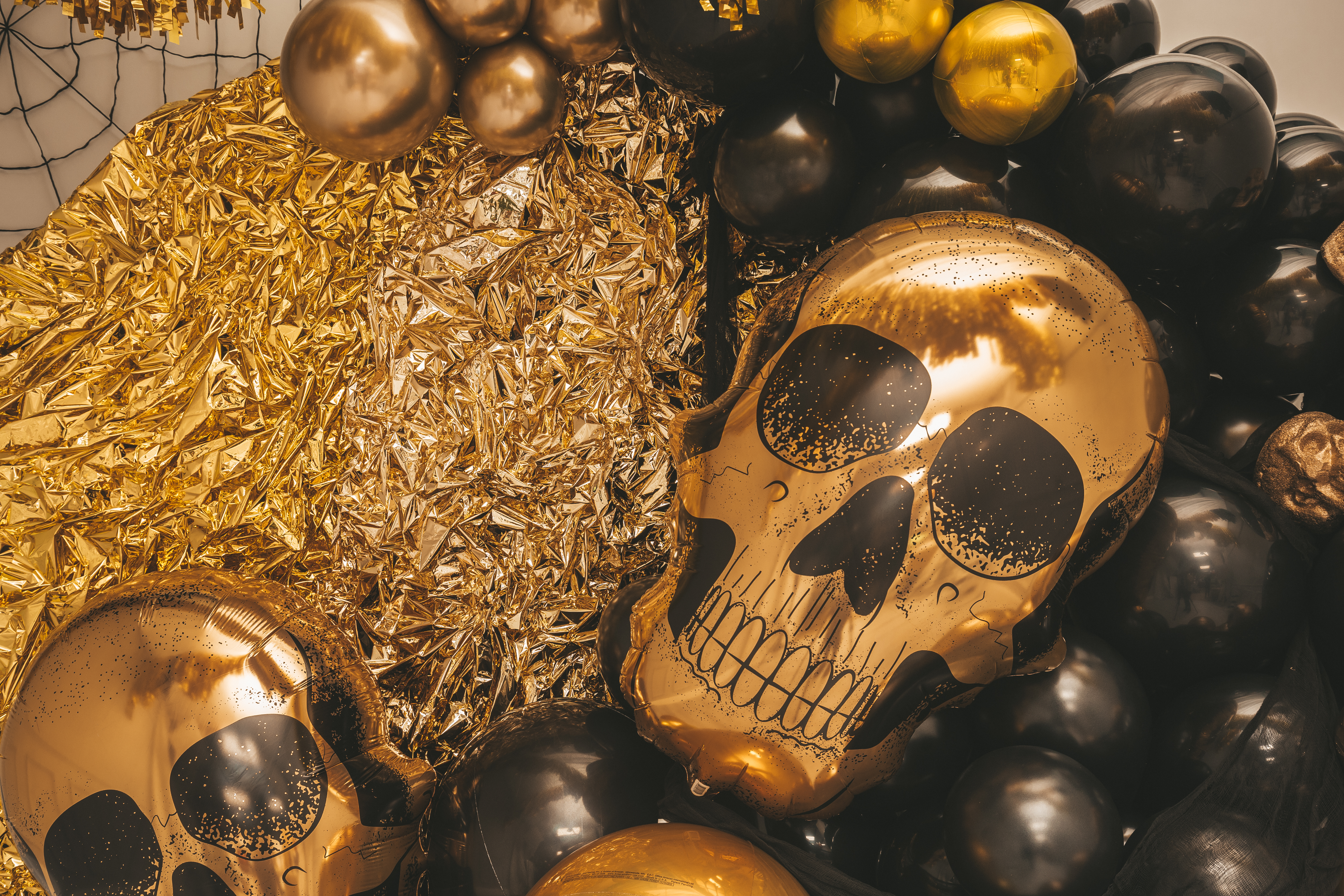 high-res-halloween-gold-skull-install-2