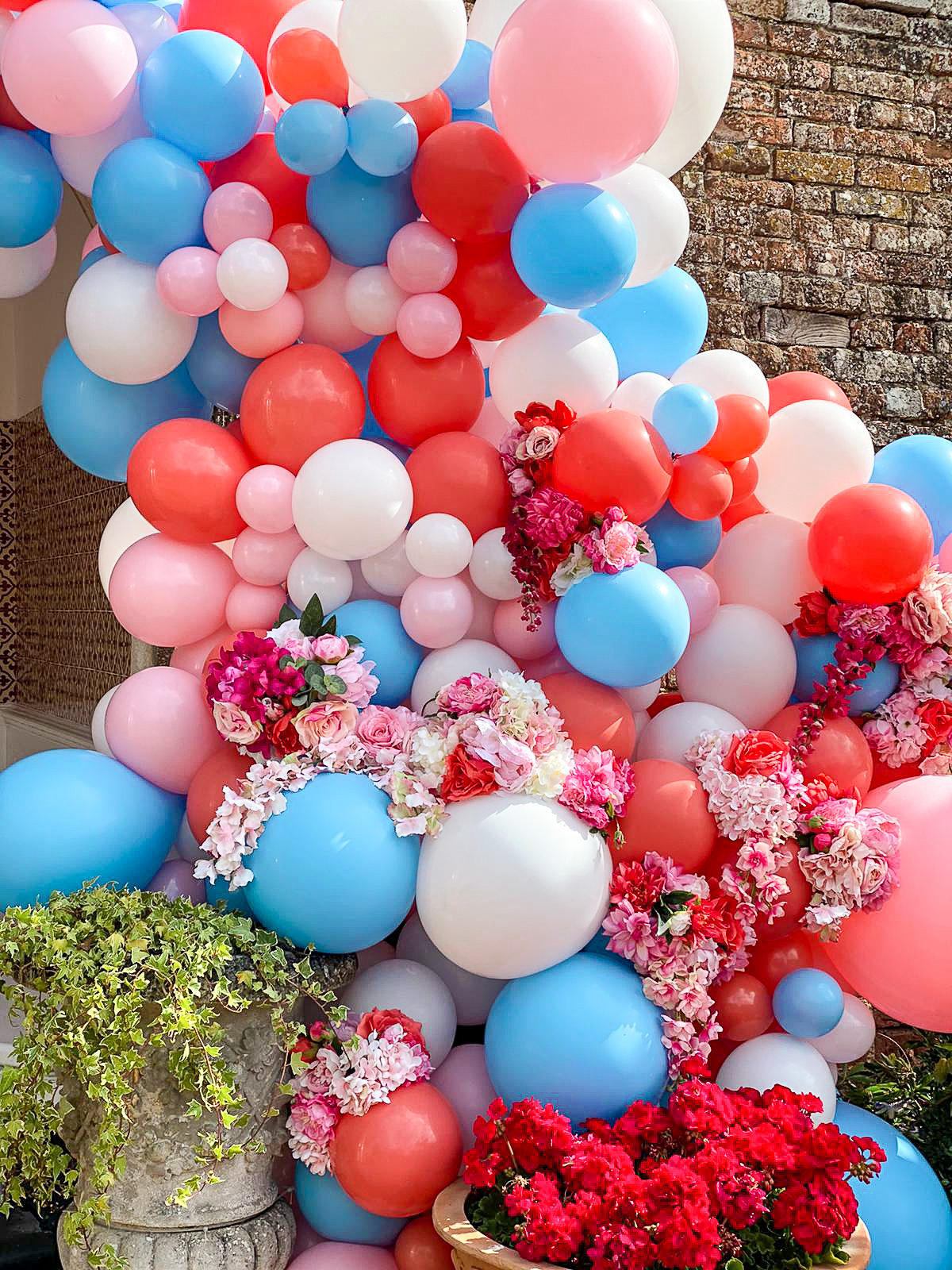 Four Seasons Hampshire Balloons