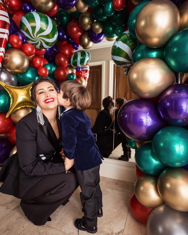 Maya Williams Christmas Balloon Arch