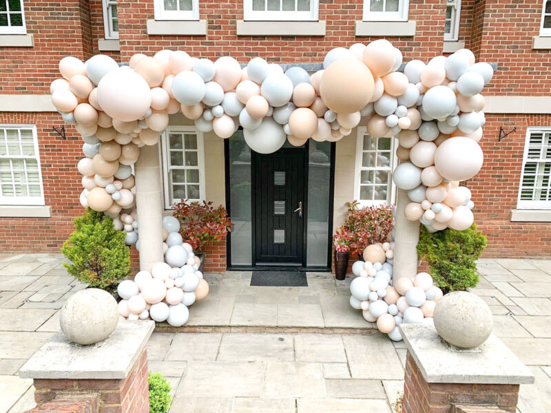 Perrie Edwards Baby Shower (7)