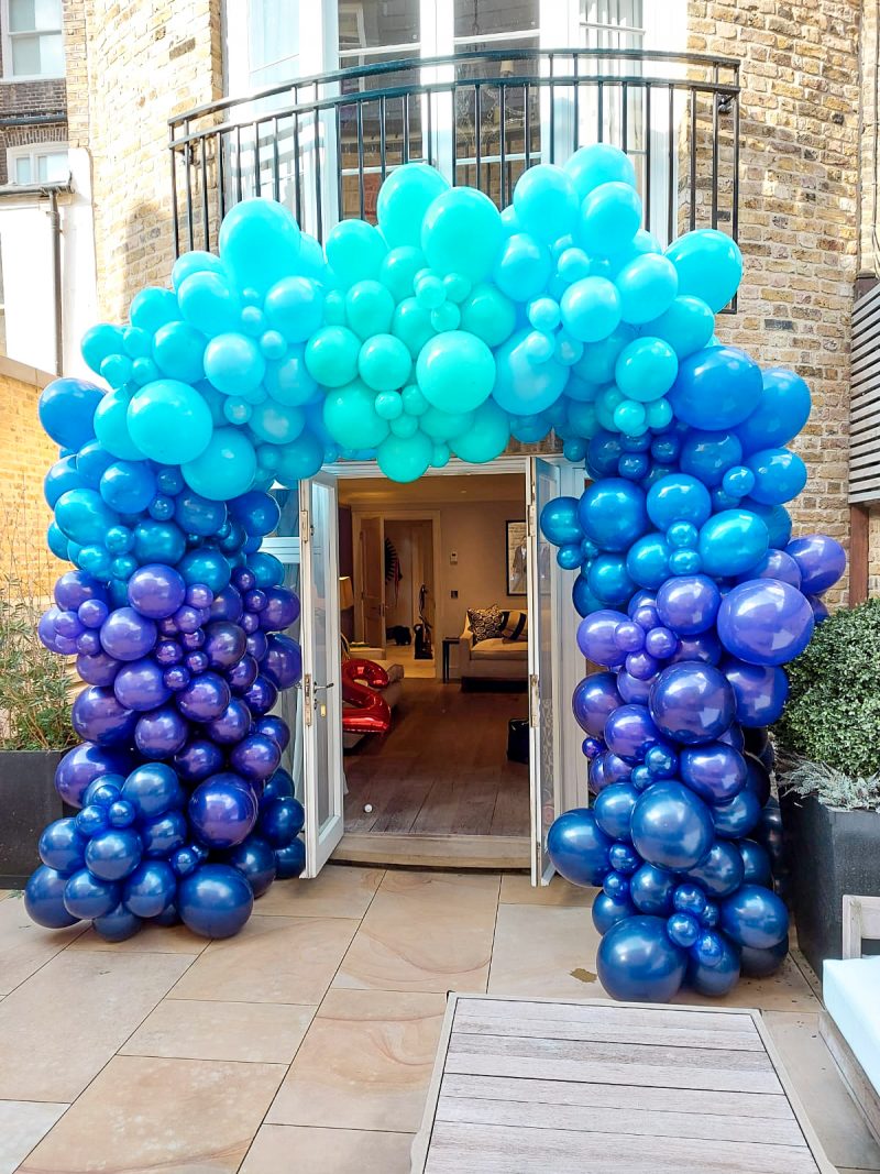 Mixed Blue Balloon Arch - Cadogan Place (3)