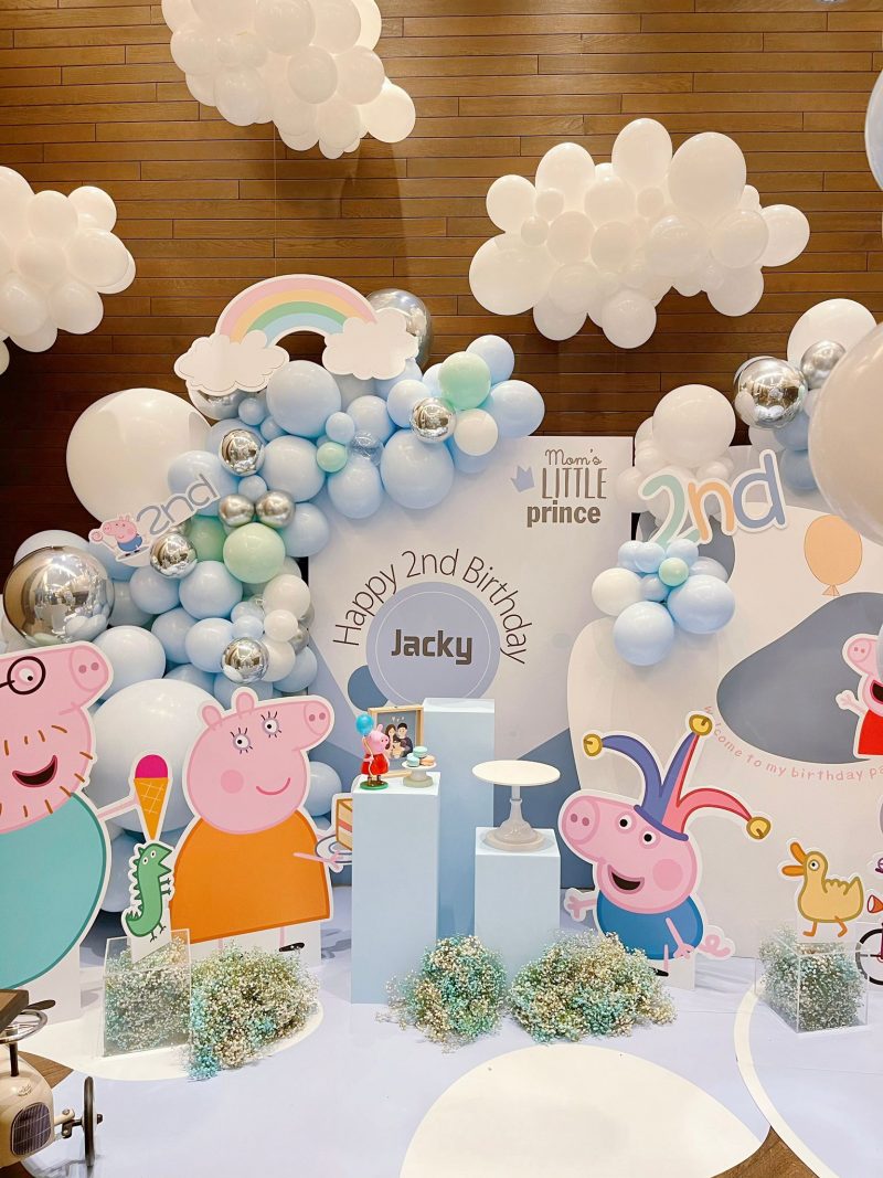 Peppa Pig - Baby Blue 2nd Birthday - The Moment - Serpentine Suite One Hyde Park - professional pics (8)