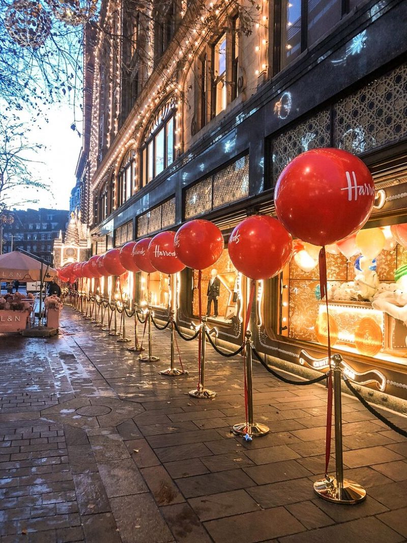 11482 Harrods Sale Balloons - Bubblegum Web Size (1)