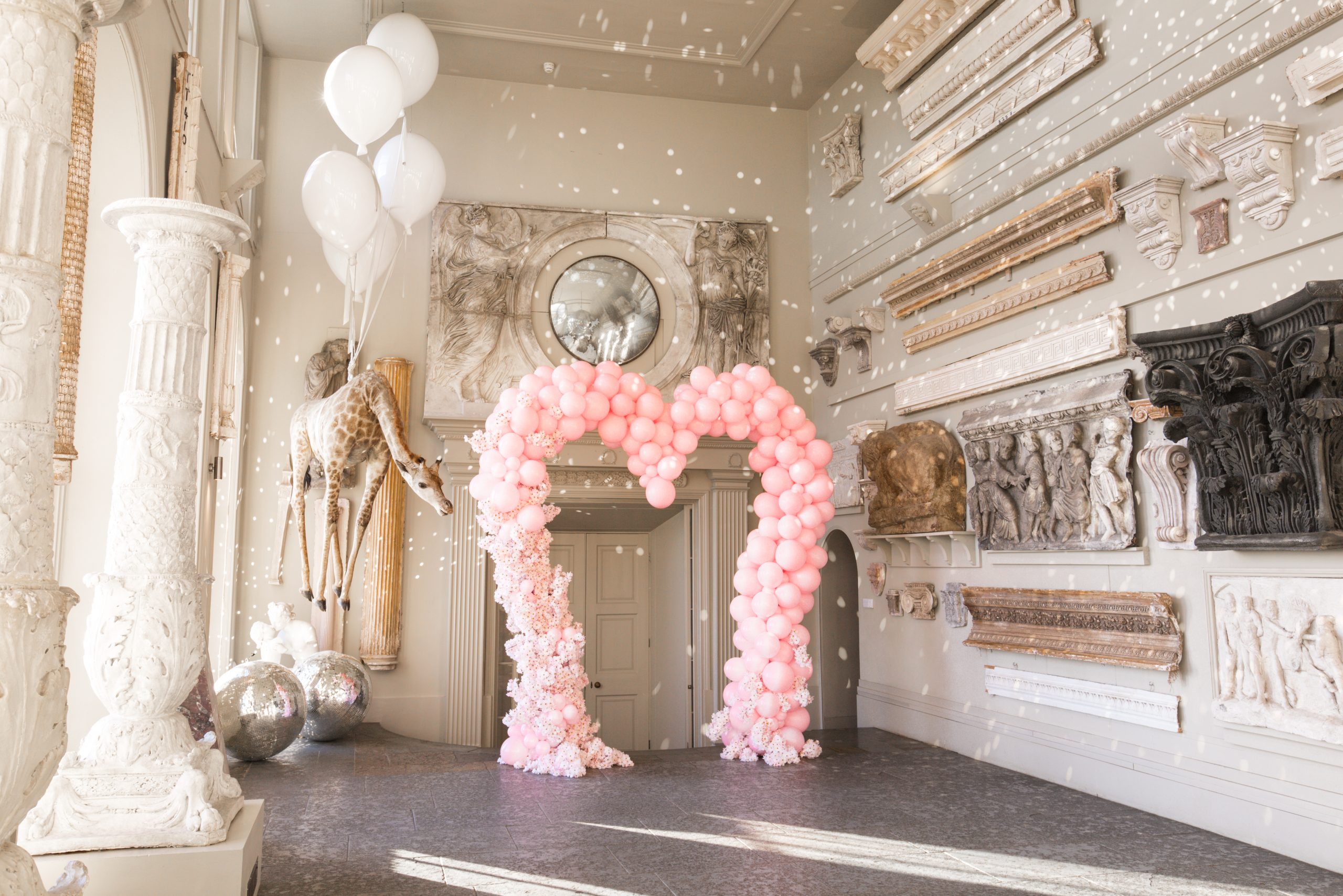 high-res-aynhoe-pink-heart-arch-valentines-3